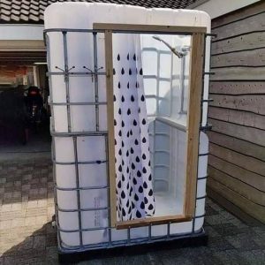 DIY Outdoor Shower Using IBC Totes